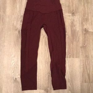 Lululemon leggings size 6